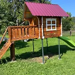 Дом отдыха Pidkova Haven *