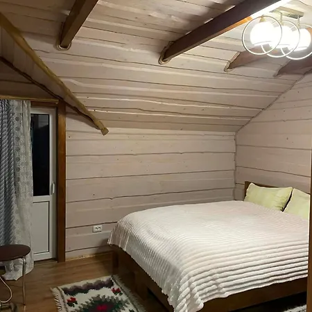 Pidkova Haven Ferienhaus